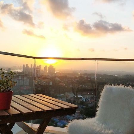 Ais-Kacang Sweet Home Pinnacle Tower Джохор Бахру Екстериор снимка