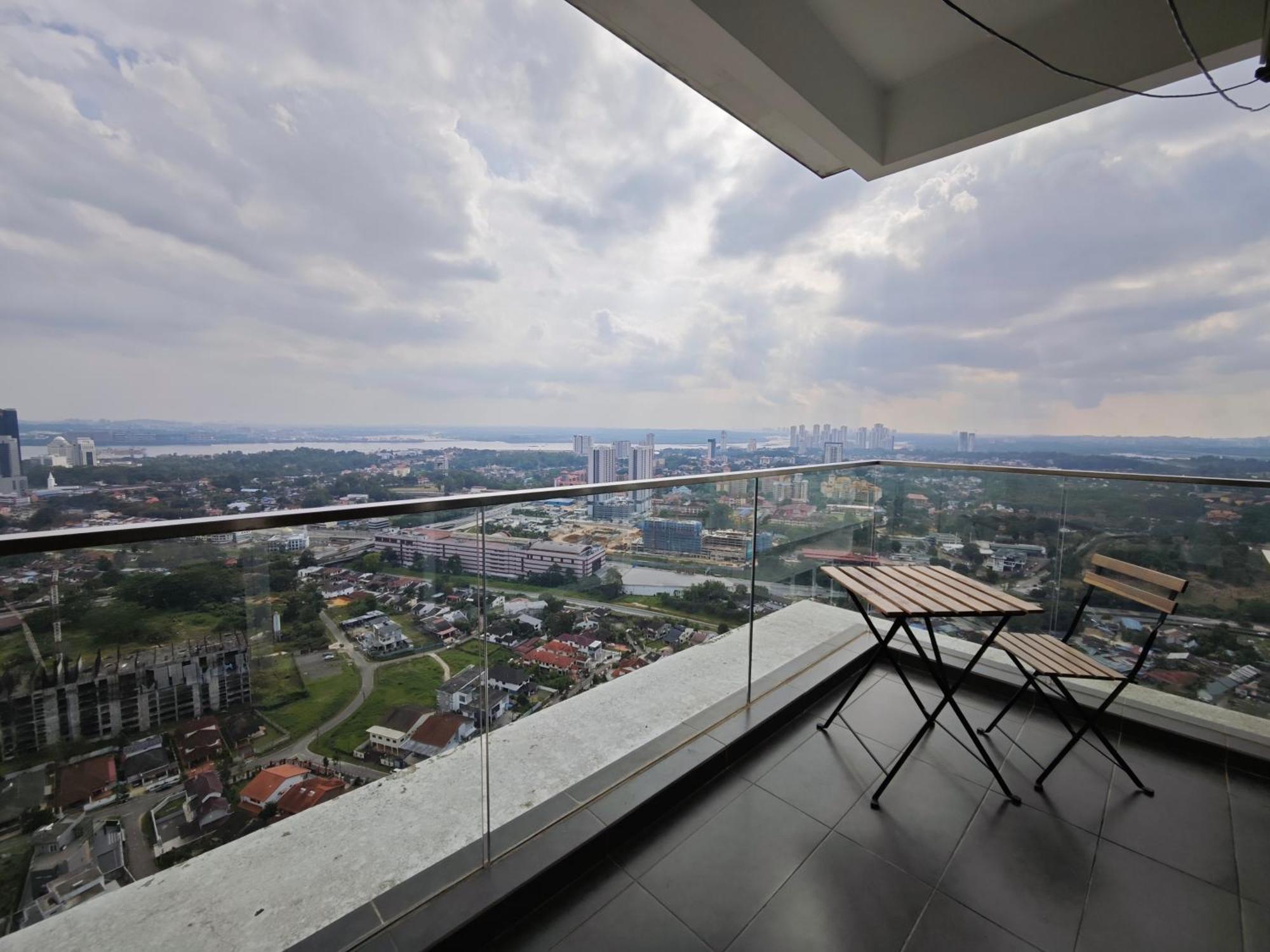 Ais-Kacang Sweet Home Pinnacle Tower Джохор Бахру Екстериор снимка