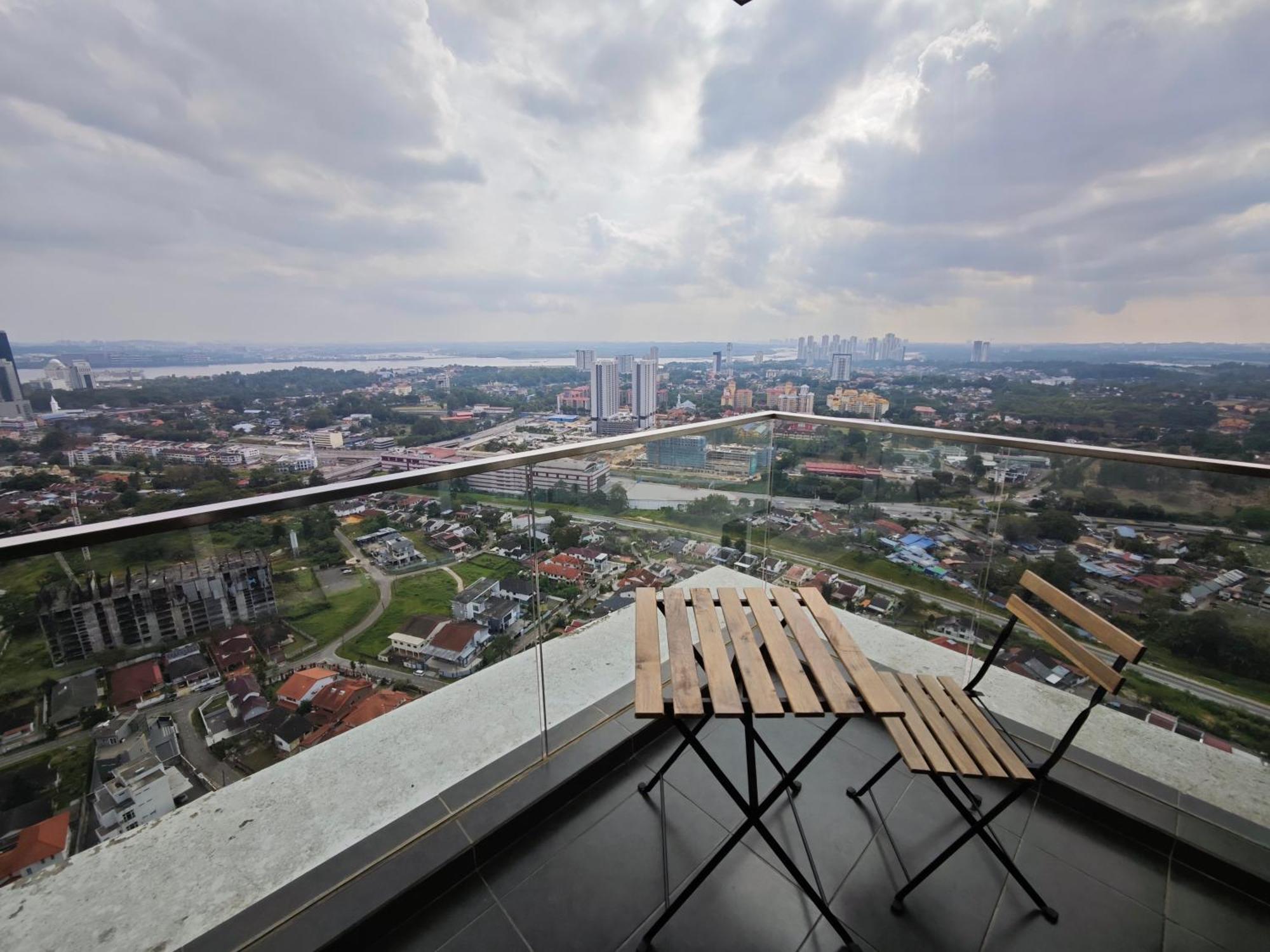 Ais-Kacang Sweet Home Pinnacle Tower Джохор Бахру Екстериор снимка